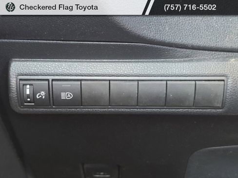 Used 2023 Toyota Corolla LE image 11