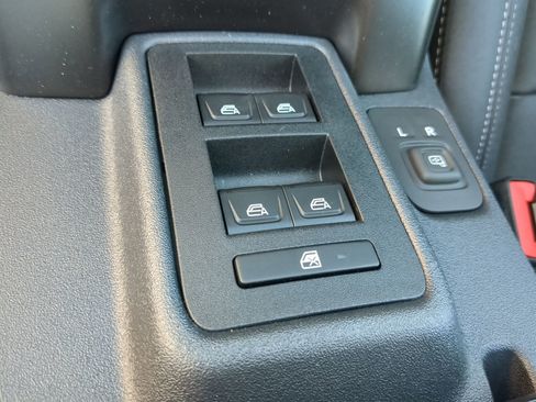 New 2025 Ford Bronco Badlands image 49