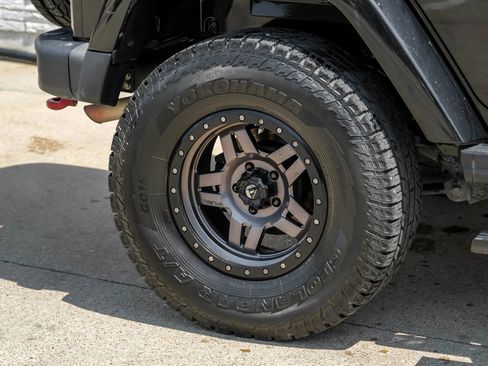 Used 2016 Jeep Wrangler Unlimited Rubicon image 51