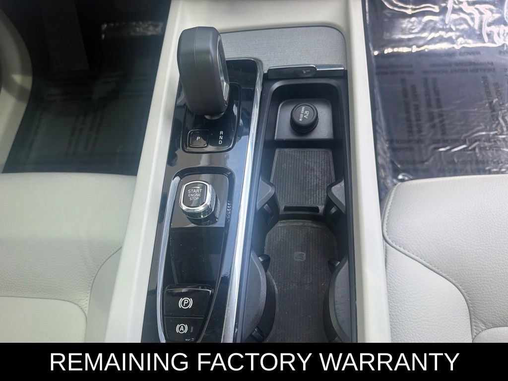 Used 2024 Volvo XC60 T8 Plus w/ Protection Package Premier AWD/4WD image 20