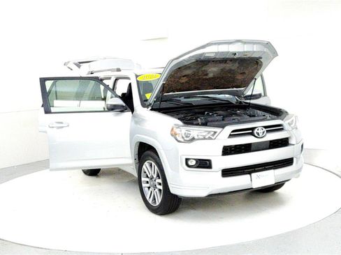 Certified 2022 Toyota 4Runner TRD Sport image 9