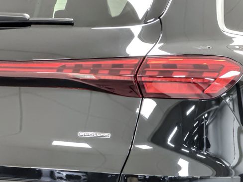 Certified 2025 Audi Q5 Premium w/ Premium Plus AWD/4WD image 27
