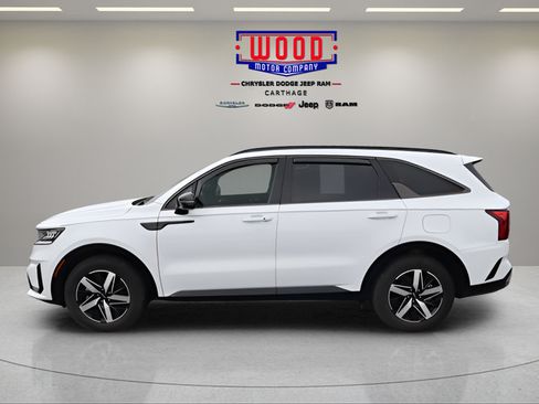 Used 2023 Kia Sorento S w/ Panoramic Sunroof Package FWD image 10