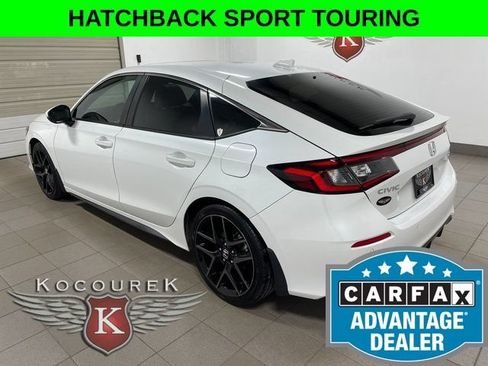 Used 2024 Honda Civic Sport Touring image 4