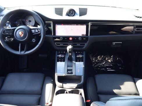 New 2026 Porsche Macan S image 21