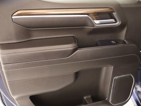 Used 2023 Chevrolet Silverado 1500 LT image 16