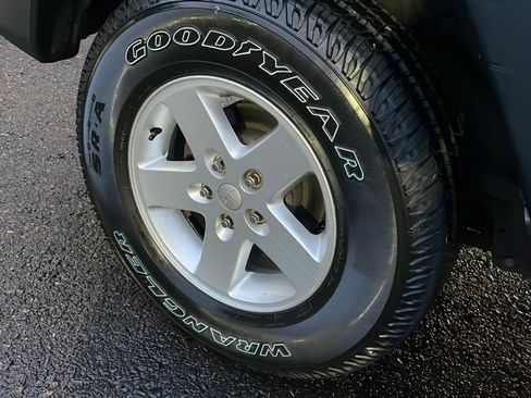 Used 2014 Jeep Wrangler Unlimited Sport w/ Quick Order Package 24S image 17