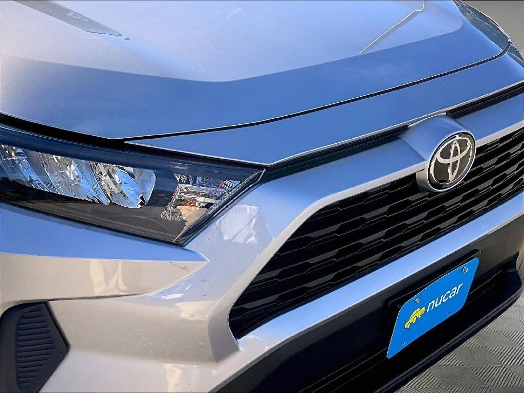 Used 2019 Toyota RAV4 LE w/ Carpet Mat Package AWD/4WD image 31