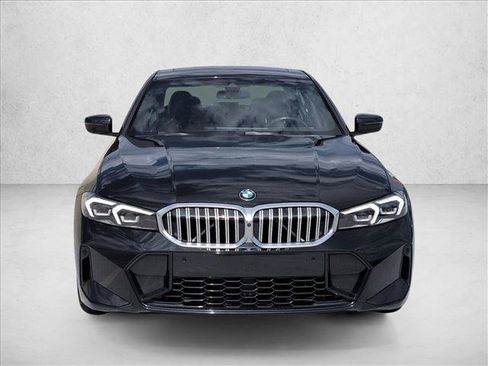 Used 2023 BMW 330i Sedan w/ M Sport Package RWD image 2