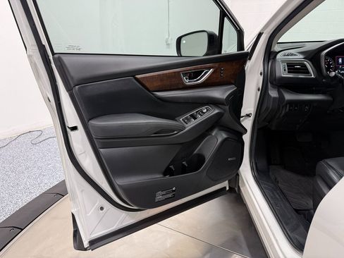 Used 2023 Subaru Ascent Touring image 9