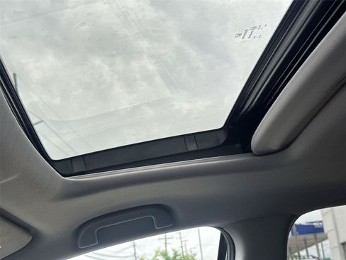 Used 2019 Honda Pilot Touring image 14