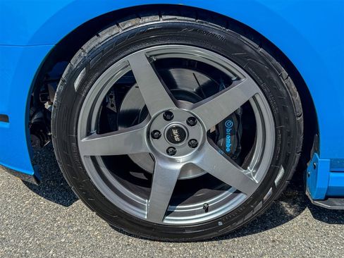 Used 2013 Ford Mustang GT RWD image 17