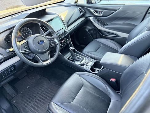 Used 2022 Subaru Forester Limited image 8