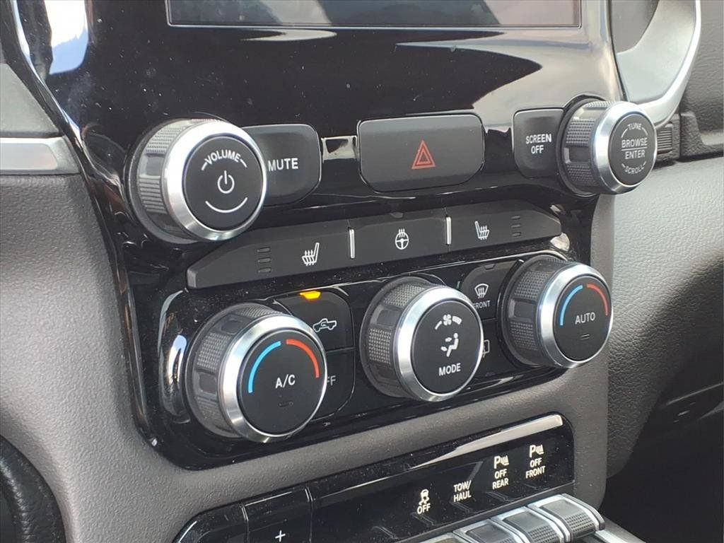 Used 2022 RAM 1500 Big Horn AWD/4WD image 6