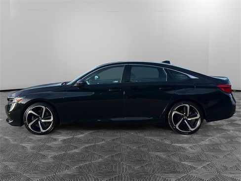 Used 2022 Honda Accord Sport image 2