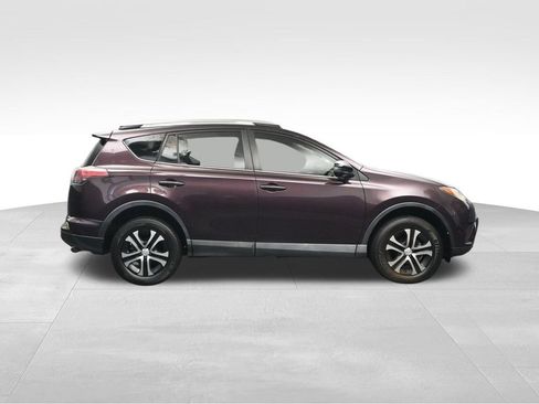 Used 2016 Toyota RAV4 LE FWD image 6
