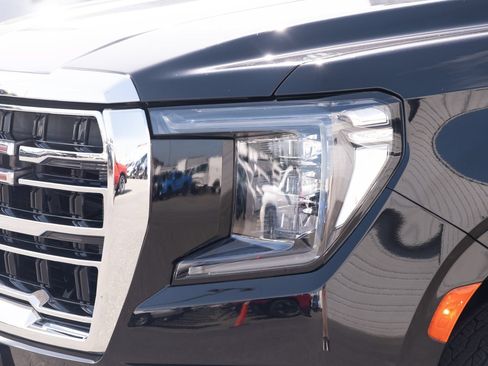 Used 2023 GMC Yukon SLT AWD/4WD image 24