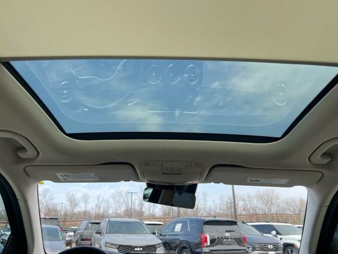 Used 2022 Mercedes-Benz GLC 300 image 22