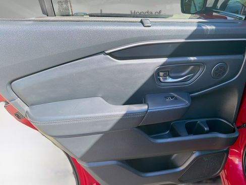 Certified 2024 Honda Pilot Touring image 26