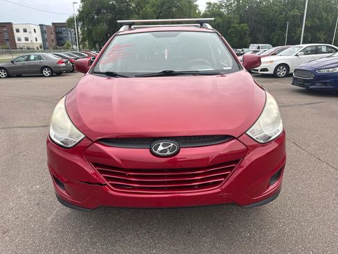 Used 2011 Hyundai Tucson GLS w/ Navigation Pkg 2 FWD image 2