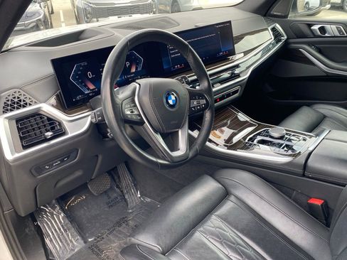 Used 2025 BMW X5 xDrive50e AWD/4WD image 12