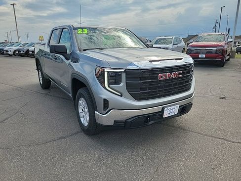 Used 2023 GMC Sierra 1500 Pro w/ Pro Value Package AWD/4WD image 3