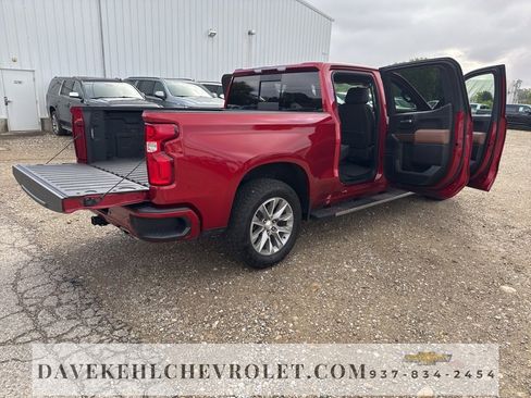 Used 2022 Chevrolet Silverado 1500 High Country w/ Z71 Off-Road Package image 34