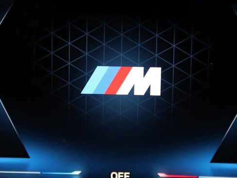 Used 2024 BMW X7 M60i image 14