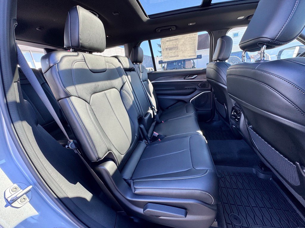 New 2026 Jeep Grand Cherokee L Limited AWD/4WD image 21