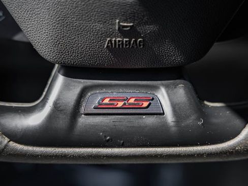 Used 2019 Chevrolet Camaro SS image 35