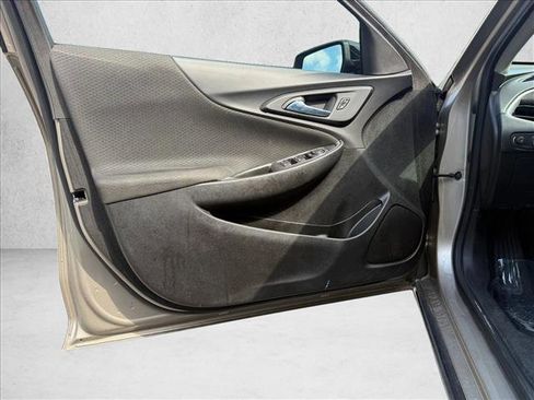 Used 2022 Chevrolet Malibu LT FWD image 18