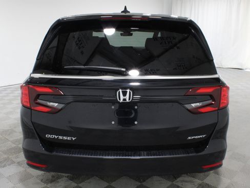 Used 2023 Honda Odyssey Sport image 30