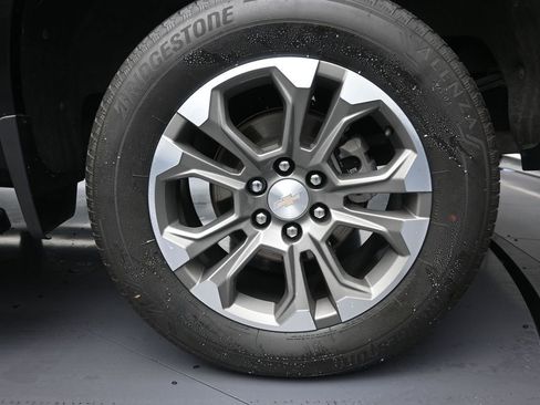 Used 2024 Chevrolet Silverado 1500 High Country image 10