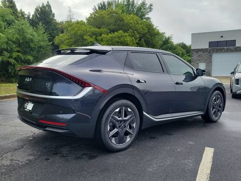 New 2026 Kia EV6 Light RWD image 4
