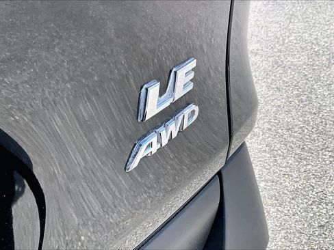 Used 2024 Toyota RAV4 LE AWD/4WD image 18