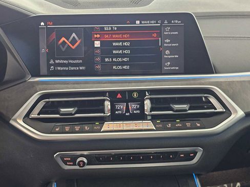 Used 2022 BMW X5 xDrive45e w/ Climate Comfort Package image 25