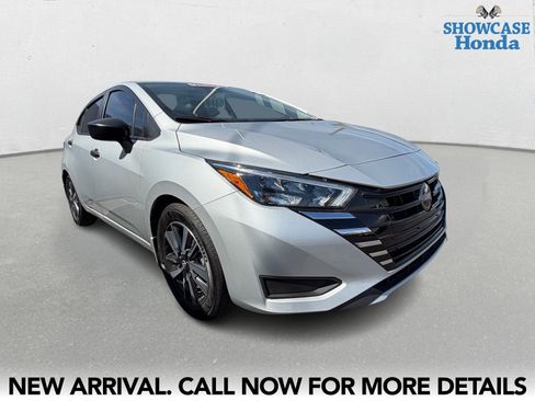 Used 2025 Nissan Versa S w/ S Plus Package image 6