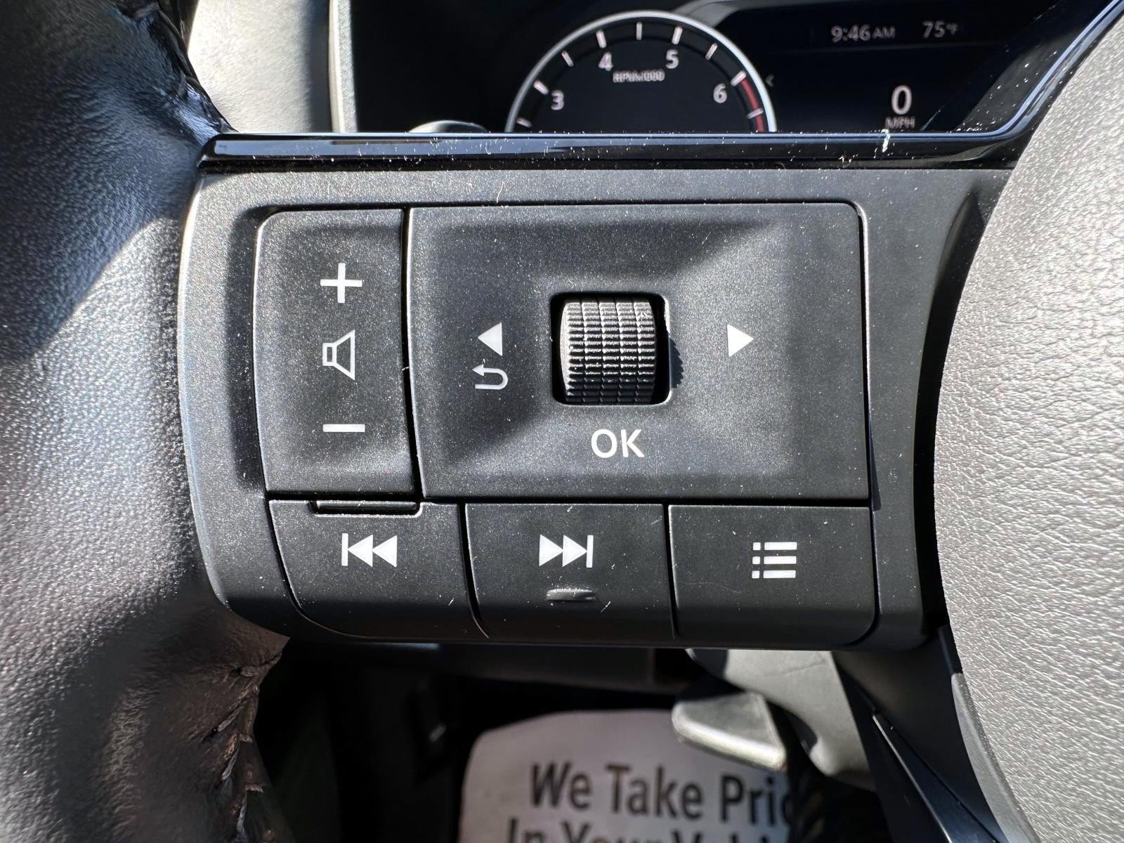 Used 2023 Nissan Rogue SV w/ SV Premium B Package AWD/4WD image 18