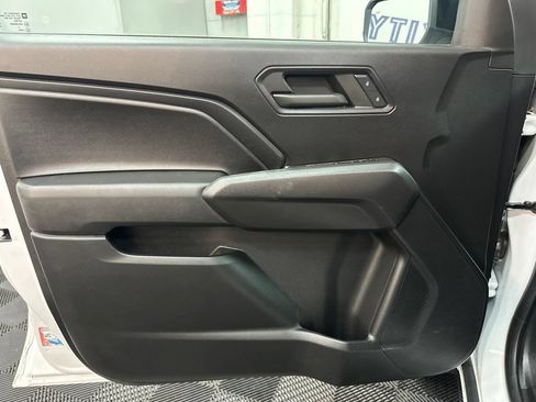 Used 2024 Chevrolet Colorado Trail Boss AWD/4WD image 17