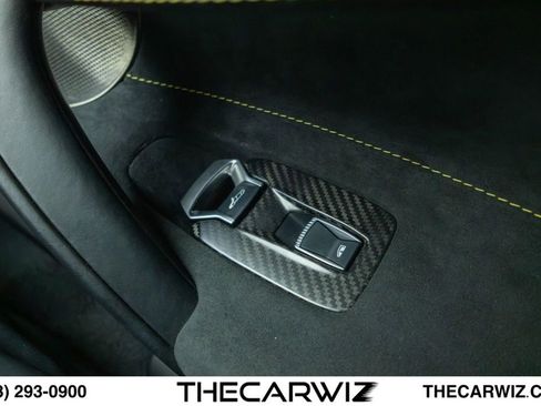 Used 2018 McLaren 720S Performance RWD image 68