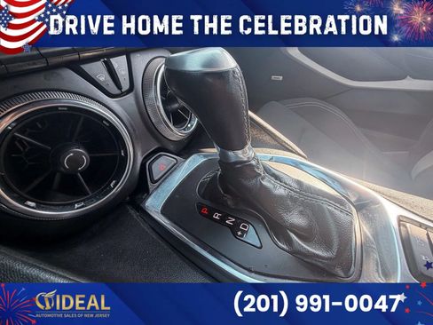 Used 2021 Chevrolet Camaro LT w/ Technology Package RWD image 33