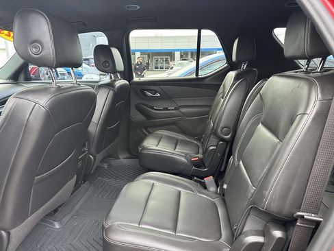 Used 2023 Chevrolet Traverse LT AWD/4WD image 8