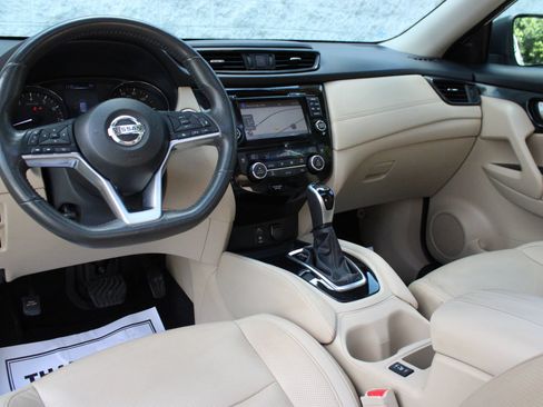 Used 2017 Nissan Rogue Platinum AWD/4WD image 21