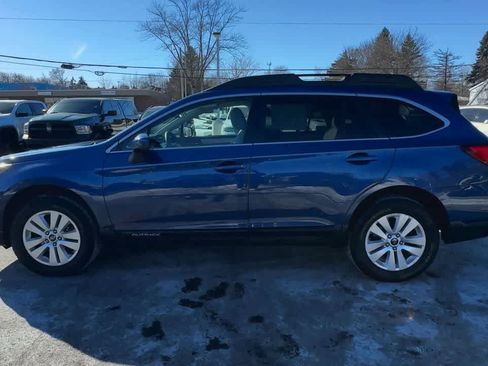 Used 2019 Subaru Outback 2.5i Premium image 5