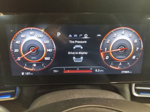 Used 2024 Hyundai Elantra Limited FWD image 23