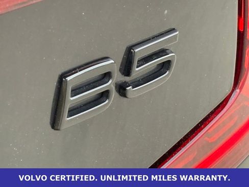 Certified 2023 Volvo S60 B5 Plus w/ Climate Package FWD image 10