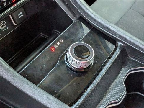 Used 2023 Jeep Grand Cherokee L Laredo image 12