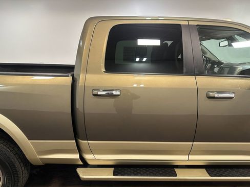 Used 2015 RAM 3500 Laramie Longhorn image 39