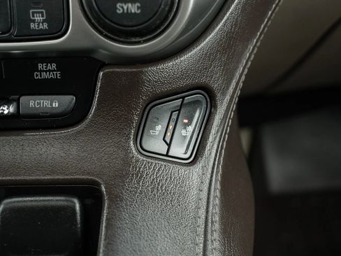 Used 2018 Chevrolet Tahoe LT AWD/4WD image 36