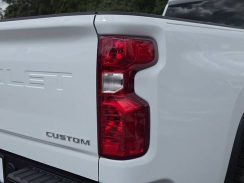 Used 2025 Chevrolet Silverado 2500 Custom w/ Custom Value Package RWD image 10
